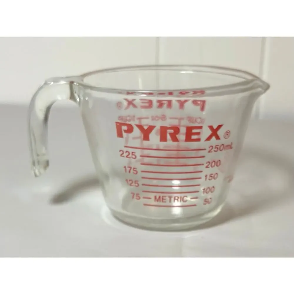 Vintage Pyrex Measuring Cup 1 Cup  508 Red Lettering J-Handle USA